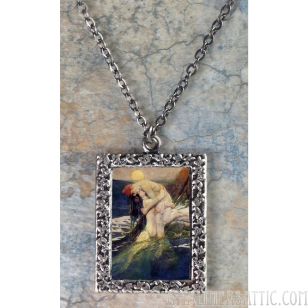 Mermaid Seduction Vintage Style Pendant